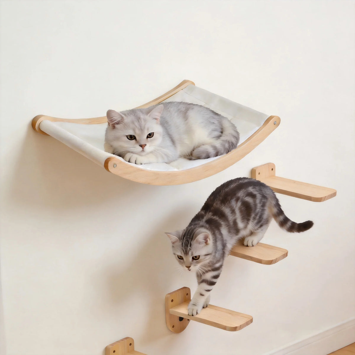 CWV Wall Mounted Cat Bridge With Sisal Climbing Surface